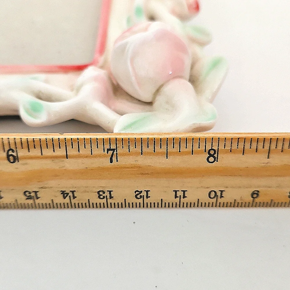 Elsa Glazed Soft Pastel 3D Pink Rose Buds & Green Leaves Table Frame 8